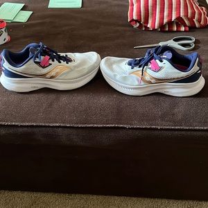 Saucony Power Run, Size 8